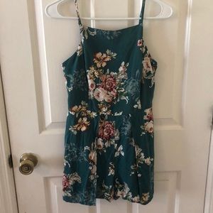 Floral Romper Size M